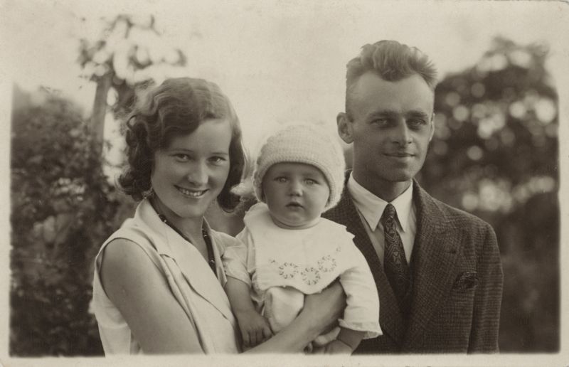 Maria i Witold Pileccy z synem Andrzejem, Ostrów Mazowiecka 1932, fot. Muzeum Dom Rodziny Pileckich