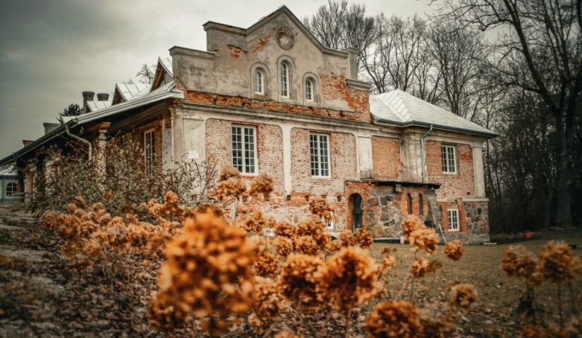 Pałacyk Syberia w majątku w Korczewie