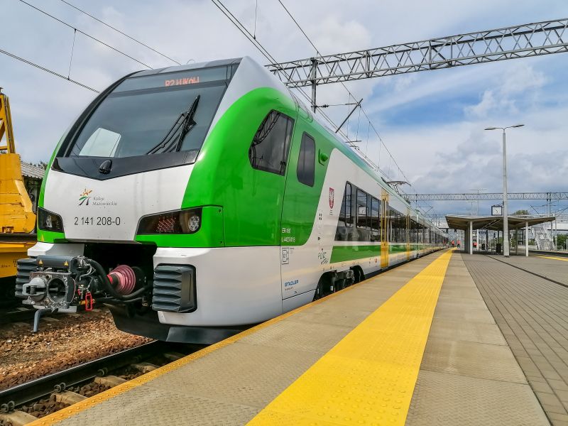 Elektryczne zespoły trakcyjne ER160 FLIRT, fot. Koleje Mazowieckie