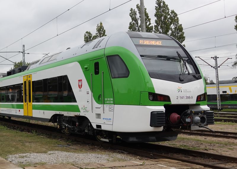 Elektryczne zespoły trakcyjne ER160 FLIRT, fot. Koleje Mazowieckie