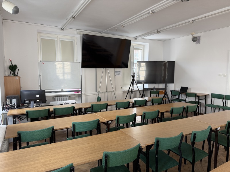 Zestawy telekonferencyjne do sal dydaktycznych na Uniwersytecie Warszawskim zakupione w projekcie „UWażni na Dostępność – Uniwersytet Równych Szans”, fot. Małgorzata Talipska / Uniwersytet Warszawski