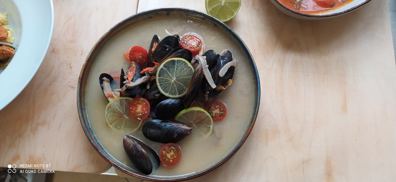 Zespół Szkół Turystyczno-Gastronomicznych w Mińsku Mazowieckim w projekcie „Zintegrowany rozwój szkolnictwa zawodowego” wprowadził innowację pedagogiczną „Potrawy kuchni japońskiej i tajskiej we współczesnej gastronomii europejskiej”, fot. ZST-G w Mińsku Mazowieckim