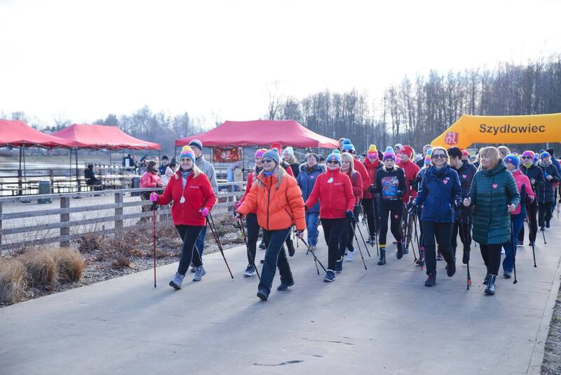 Spacer nordic walking w Szydłowcu, fot. Urząd Miejski w Szydłowcu